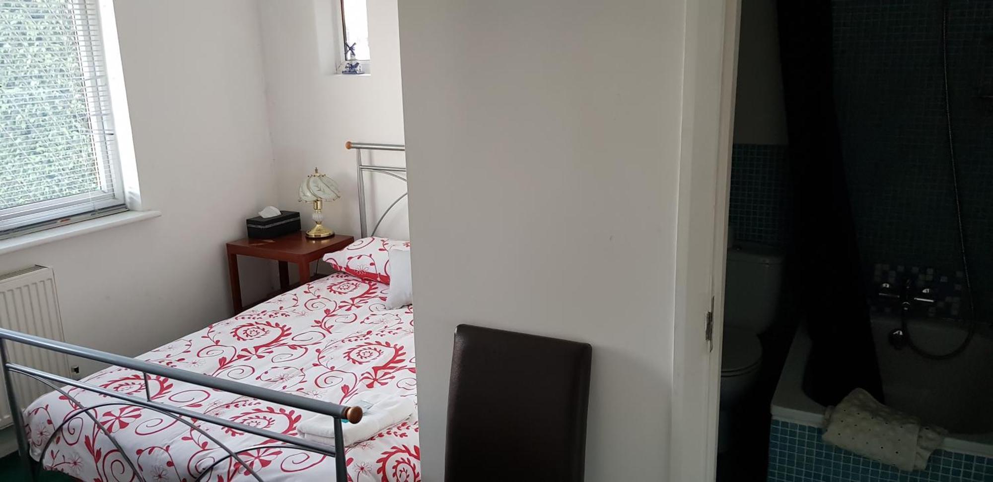 Oyo Guest House Ellipse Whetstone Exterior foto